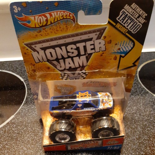 King krunch hot wheels monster - hot,