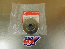 Cache poussière roue arrière