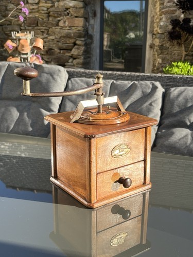 Ancien moulin a - ,
