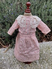 Jolie robe ancienne BB circa
