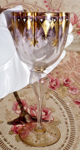 Ancien verre pied - à, polylobÉ