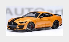 1:18 AUTOART Ford Usa Mustang