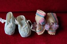 2 paires de chaussons anciens