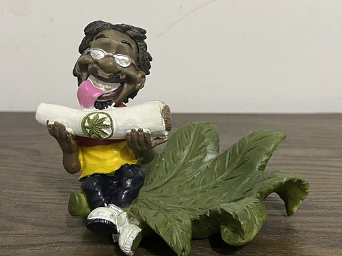 Rasta jamaican man - rasta, spliff