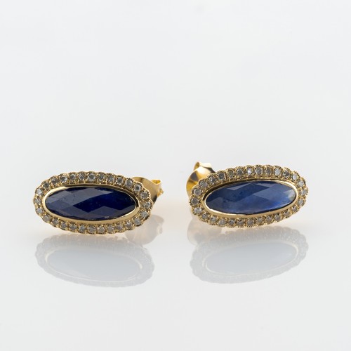 585 gold stud earrings - , with
