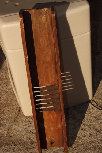Antique primitive wood - primitive,