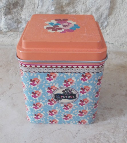 Boite métal biscuits - boite, galettes