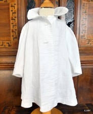 MANTEAU D'ENFANT VINTAGE 50'   EN PIQUE DE COTON BLANC