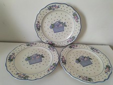 Trio d’assiettes plates Gien – Modèle "Marie Pierre Boitard"