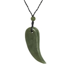 81stgeneration Collier Pendentif Griffe Dent de Tigre Tribal Jade Néphrite
