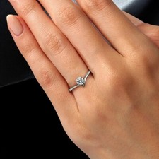 Bague de fiançailles en or