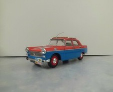 RARE VEHICULE PUBLICITAIRE PEUGEOT 404  "L'EQUIPE & PARISIEN"  (NOREV 1/43éme). 