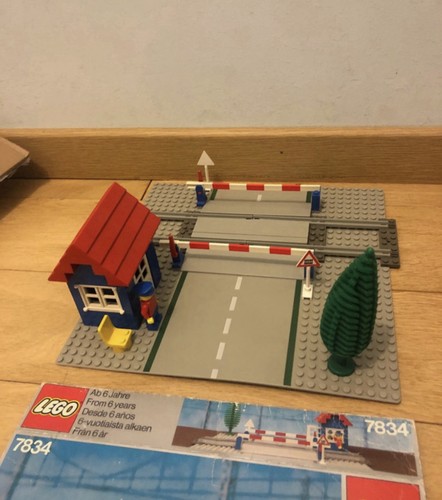 Lego vintage train 7834