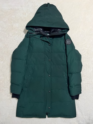 Canada goose shelburne - goose,