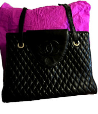 SAC CUIR  Noir SOUPLE Matelassé Vintage Collection 1975.Chanel ?
