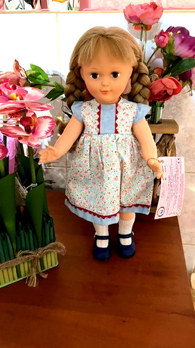 Poupee neuve petitcollin - poupee,