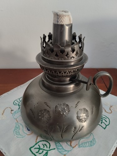 Pied lampe pétrole - de,