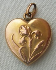 art nouveau pendentif coeur à