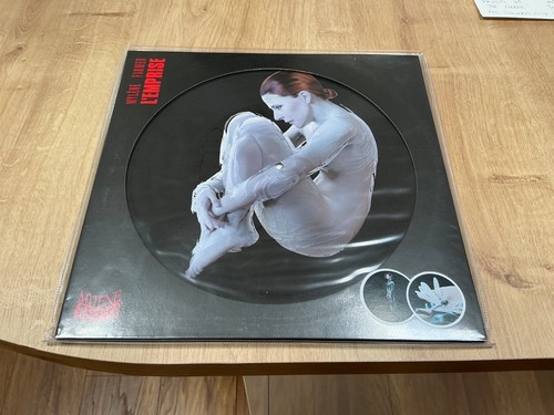 Mylene farmer emprise - l'emprise, 2