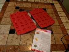 TUPPERWARE  2 MOULES A CHOCOLATS + RECETTES