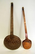 2 ECUMOIRE CUIVRE ANCIEN ART