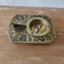 Ancien Cadran Solaire / Boussole En Bronze / Réf A96