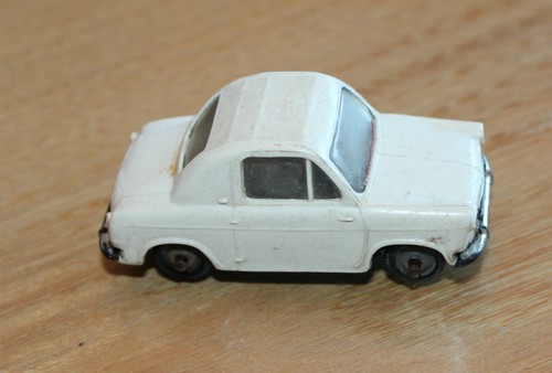 Vespa 400 les miniatures - les,