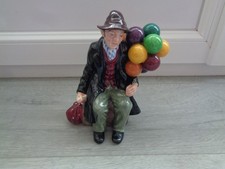 STATUE FIGURINE ROYAL DOULTON  HN 1954  THE BALLOON MAN
