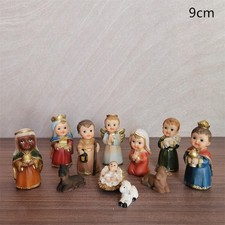 11 figurines crèche pour