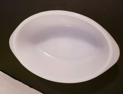 Vintage glassbake white - vintage, white,