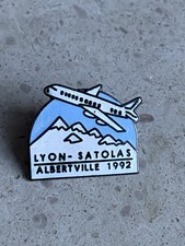Pin lyon satolas - pin’s, lyon-satolas