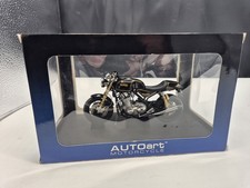 RARE MOTO NORTON COMMANDO 952 BLACK ET GOLD OR NOIR 2005 AU 1/12 AUTOART 12163