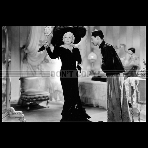 Photo 020903 mae west - photo, f.020903