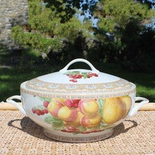 Soupière en porcelaine de