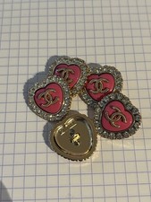 5 boutons chanel vintage coeur