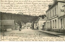 EURE  LA RIVIERE THIBOUVILLE  grande rue