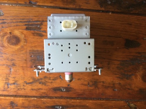 Magnetron microwave diode - magnetron,