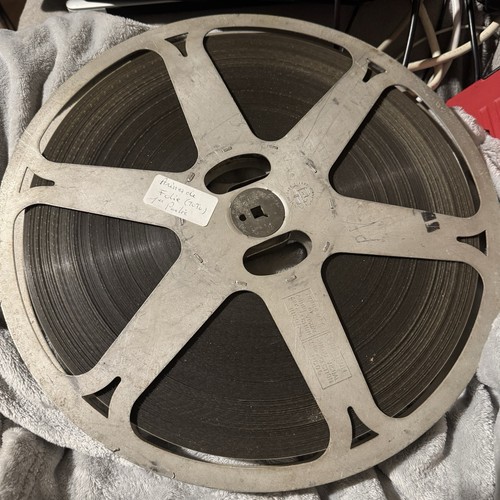 Film toto les arènes - 16, .