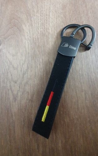 Audi line porte clé - porte,