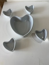 MOULE ET 4  RAMEQUINS EN