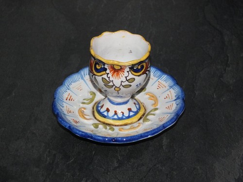 Coquetier sur piédouche