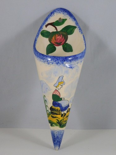 Cornet bouquetiere murale - bouquetiere, en