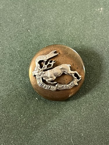 Bouton vénerie de - de,