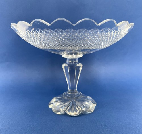 Coupe sur pied - , cristal