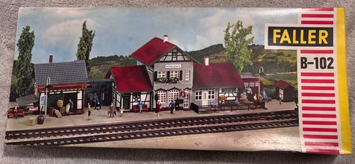 Maquette gare faller - maquette, b-102