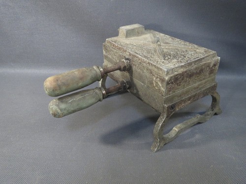 Ancien gaufrier électrique - , en
