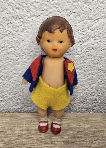 Poupée vintage caoutchouc