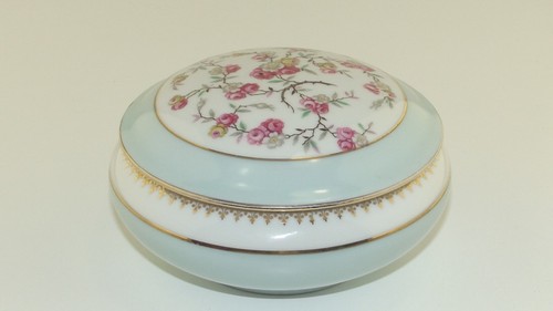 Boîte bonbonnière ancienne
