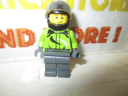 Lego minifigures city - -,