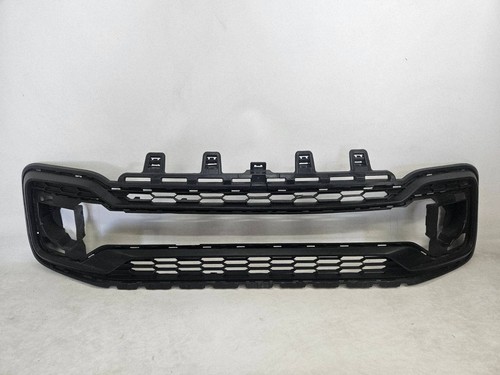 Volkswagen 2016 grille - up,